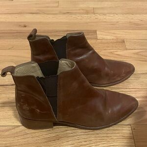 Nisolo Brown Ankle Boots